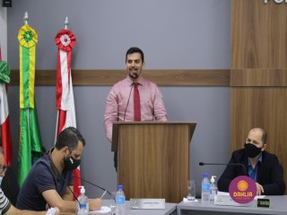 
<a style='margin-left: 5px;' class='btn btn-xs btn-social btn-facebook' href='https://www.facebook.com/sharer/sharer.php?u=https://www.boladovale.com.br/imgs/800-800-90/conteudo/fotos/1457/img1839.jpg' rel='popup' data-width='500' data-height='400'><i class='fa fa-facebook'></i>Compartilhar <span class='hidden-xs'>no Facebook</span>
</a> 
<a class='btn btn-default btn-xs' target='_blank' href='imgs/800-800-90/conteudo/fotos/1457/img1839.jpg'>
<span class='glyphicon glyphicon-cloud-download'></span> Salvar
</a> 
<span></span>