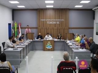 
<a style='margin-left: 5px;' class='btn btn-xs btn-social btn-facebook' href='https://www.facebook.com/sharer/sharer.php?u=https://www.boladovale.com.br/imgs/800-800-90/conteudo/fotos/1457/img1842.jpg' rel='popup' data-width='500' data-height='400'><i class='fa fa-facebook'></i>Compartilhar <span class='hidden-xs'>no Facebook</span>
</a> 
<a class='btn btn-default btn-xs' target='_blank' href='imgs/800-800-90/conteudo/fotos/1457/img1842.jpg'>
<span class='glyphicon glyphicon-cloud-download'></span> Salvar
</a> 
<span></span>