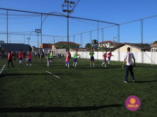 
<a style='margin-left: 5px;' class='btn btn-xs btn-social btn-facebook' href='https://www.facebook.com/sharer/sharer.php?u=https://www.boladovale.com.br/imgs/800-800-90/conteudo/fotos/1458/img4426.jpg' rel='popup' data-width='500' data-height='400'><i class='fa fa-facebook'></i>Compartilhar <span class='hidden-xs'>no Facebook</span>
</a> 
<a class='btn btn-default btn-xs' target='_blank' href='imgs/800-800-90/conteudo/fotos/1458/img4426.jpg'>
<span class='glyphicon glyphicon-cloud-download'></span> Salvar
</a> 
<span></span>
