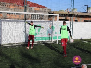 
<a style='margin-left: 5px;' class='btn btn-xs btn-social btn-facebook' href='https://www.facebook.com/sharer/sharer.php?u=https://www.boladovale.com.br/imgs/800-800-90/conteudo/fotos/1458/img4455.jpg' rel='popup' data-width='500' data-height='400'><i class='fa fa-facebook'></i>Compartilhar <span class='hidden-xs'>no Facebook</span>
</a> 
<a class='btn btn-default btn-xs' target='_blank' href='imgs/800-800-90/conteudo/fotos/1458/img4455.jpg'>
<span class='glyphicon glyphicon-cloud-download'></span> Salvar
</a> 
<span></span>