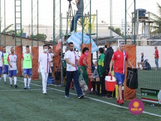 
<a style='margin-left: 5px;' class='btn btn-xs btn-social btn-facebook' href='https://www.facebook.com/sharer/sharer.php?u=https://www.boladovale.com.br/imgs/800-800-90/conteudo/fotos/1458/img4595.jpg' rel='popup' data-width='500' data-height='400'><i class='fa fa-facebook'></i>Compartilhar <span class='hidden-xs'>no Facebook</span>
</a> 
<a class='btn btn-default btn-xs' target='_blank' href='imgs/800-800-90/conteudo/fotos/1458/img4595.jpg'>
<span class='glyphicon glyphicon-cloud-download'></span> Salvar
</a> 
<span></span>