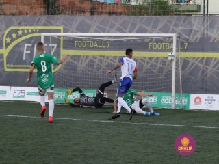 
<a style='margin-left: 5px;' class='btn btn-xs btn-social btn-facebook' href='https://www.facebook.com/sharer/sharer.php?u=https://www.boladovale.com.br/imgs/800-800-90/conteudo/fotos/1458/img4605.jpg' rel='popup' data-width='500' data-height='400'><i class='fa fa-facebook'></i>Compartilhar <span class='hidden-xs'>no Facebook</span>
</a> 
<a class='btn btn-default btn-xs' target='_blank' href='imgs/800-800-90/conteudo/fotos/1458/img4605.jpg'>
<span class='glyphicon glyphicon-cloud-download'></span> Salvar
</a> 
<span></span>