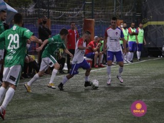 
<a style='margin-left: 5px;' class='btn btn-xs btn-social btn-facebook' href='https://www.facebook.com/sharer/sharer.php?u=https://www.boladovale.com.br/imgs/800-800-90/conteudo/fotos/1458/img4688.jpg' rel='popup' data-width='500' data-height='400'><i class='fa fa-facebook'></i>Compartilhar <span class='hidden-xs'>no Facebook</span>
</a> 
<a class='btn btn-default btn-xs' target='_blank' href='imgs/800-800-90/conteudo/fotos/1458/img4688.jpg'>
<span class='glyphicon glyphicon-cloud-download'></span> Salvar
</a> 
<span></span>