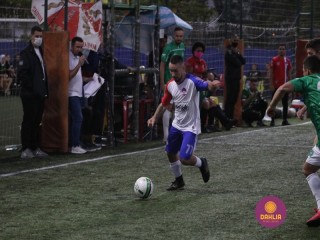 
<a style='margin-left: 5px;' class='btn btn-xs btn-social btn-facebook' href='https://www.facebook.com/sharer/sharer.php?u=https://www.boladovale.com.br/imgs/800-800-90/conteudo/fotos/1458/img4689.jpg' rel='popup' data-width='500' data-height='400'><i class='fa fa-facebook'></i>Compartilhar <span class='hidden-xs'>no Facebook</span>
</a> 
<a class='btn btn-default btn-xs' target='_blank' href='imgs/800-800-90/conteudo/fotos/1458/img4689.jpg'>
<span class='glyphicon glyphicon-cloud-download'></span> Salvar
</a> 
<span></span>