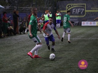 
<a style='margin-left: 5px;' class='btn btn-xs btn-social btn-facebook' href='https://www.facebook.com/sharer/sharer.php?u=https://www.boladovale.com.br/imgs/800-800-90/conteudo/fotos/1458/img4692.jpg' rel='popup' data-width='500' data-height='400'><i class='fa fa-facebook'></i>Compartilhar <span class='hidden-xs'>no Facebook</span>
</a> 
<a class='btn btn-default btn-xs' target='_blank' href='imgs/800-800-90/conteudo/fotos/1458/img4692.jpg'>
<span class='glyphicon glyphicon-cloud-download'></span> Salvar
</a> 
<span></span>
