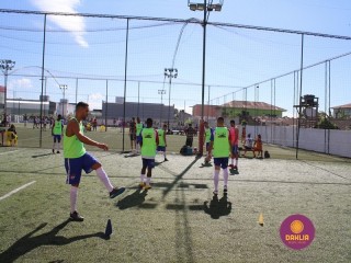 
<a style='margin-left: 5px;' class='btn btn-xs btn-social btn-facebook' href='https://www.facebook.com/sharer/sharer.php?u=https://www.boladovale.com.br/imgs/800-800-90/conteudo/fotos/1459/img4813.jpg' rel='popup' data-width='500' data-height='400'><i class='fa fa-facebook'></i>Compartilhar <span class='hidden-xs'>no Facebook</span>
</a> 
<a class='btn btn-default btn-xs' target='_blank' href='imgs/800-800-90/conteudo/fotos/1459/img4813.jpg'>
<span class='glyphicon glyphicon-cloud-download'></span> Salvar
</a> 
<span></span>