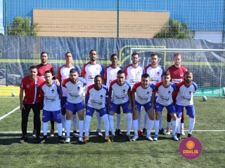 
<a style='margin-left: 5px;' class='btn btn-xs btn-social btn-facebook' href='https://www.facebook.com/sharer/sharer.php?u=https://www.boladovale.com.br/imgs/800-800-90/conteudo/fotos/1459/img4824.jpg' rel='popup' data-width='500' data-height='400'><i class='fa fa-facebook'></i>Compartilhar <span class='hidden-xs'>no Facebook</span>
</a> 
<a class='btn btn-default btn-xs' target='_blank' href='imgs/800-800-90/conteudo/fotos/1459/img4824.jpg'>
<span class='glyphicon glyphicon-cloud-download'></span> Salvar
</a> 
<span></span>