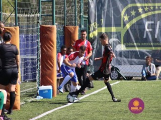 
<a style='margin-left: 5px;' class='btn btn-xs btn-social btn-facebook' href='https://www.facebook.com/sharer/sharer.php?u=https://www.boladovale.com.br/imgs/800-800-90/conteudo/fotos/1459/img4861.jpg' rel='popup' data-width='500' data-height='400'><i class='fa fa-facebook'></i>Compartilhar <span class='hidden-xs'>no Facebook</span>
</a> 
<a class='btn btn-default btn-xs' target='_blank' href='imgs/800-800-90/conteudo/fotos/1459/img4861.jpg'>
<span class='glyphicon glyphicon-cloud-download'></span> Salvar
</a> 
<span></span>