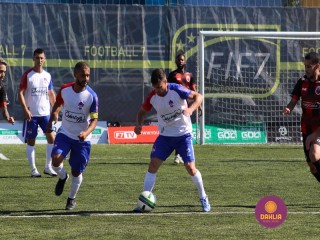 
<a style='margin-left: 5px;' class='btn btn-xs btn-social btn-facebook' href='https://www.facebook.com/sharer/sharer.php?u=https://www.boladovale.com.br/imgs/800-800-90/conteudo/fotos/1459/img4878.jpg' rel='popup' data-width='500' data-height='400'><i class='fa fa-facebook'></i>Compartilhar <span class='hidden-xs'>no Facebook</span>
</a> 
<a class='btn btn-default btn-xs' target='_blank' href='imgs/800-800-90/conteudo/fotos/1459/img4878.jpg'>
<span class='glyphicon glyphicon-cloud-download'></span> Salvar
</a> 
<span></span>
