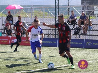 
<a style='margin-left: 5px;' class='btn btn-xs btn-social btn-facebook' href='https://www.facebook.com/sharer/sharer.php?u=https://www.boladovale.com.br/imgs/800-800-90/conteudo/fotos/1459/img4905.jpg' rel='popup' data-width='500' data-height='400'><i class='fa fa-facebook'></i>Compartilhar <span class='hidden-xs'>no Facebook</span>
</a> 
<a class='btn btn-default btn-xs' target='_blank' href='imgs/800-800-90/conteudo/fotos/1459/img4905.jpg'>
<span class='glyphicon glyphicon-cloud-download'></span> Salvar
</a> 
<span></span>