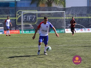 
<a style='margin-left: 5px;' class='btn btn-xs btn-social btn-facebook' href='https://www.facebook.com/sharer/sharer.php?u=https://www.boladovale.com.br/imgs/800-800-90/conteudo/fotos/1459/img4924.jpg' rel='popup' data-width='500' data-height='400'><i class='fa fa-facebook'></i>Compartilhar <span class='hidden-xs'>no Facebook</span>
</a> 
<a class='btn btn-default btn-xs' target='_blank' href='imgs/800-800-90/conteudo/fotos/1459/img4924.jpg'>
<span class='glyphicon glyphicon-cloud-download'></span> Salvar
</a> 
<span></span>