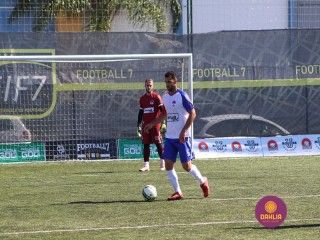 
<a style='margin-left: 5px;' class='btn btn-xs btn-social btn-facebook' href='https://www.facebook.com/sharer/sharer.php?u=https://www.boladovale.com.br/imgs/800-800-90/conteudo/fotos/1459/img4948.jpg' rel='popup' data-width='500' data-height='400'><i class='fa fa-facebook'></i>Compartilhar <span class='hidden-xs'>no Facebook</span>
</a> 
<a class='btn btn-default btn-xs' target='_blank' href='imgs/800-800-90/conteudo/fotos/1459/img4948.jpg'>
<span class='glyphicon glyphicon-cloud-download'></span> Salvar
</a> 
<span></span>