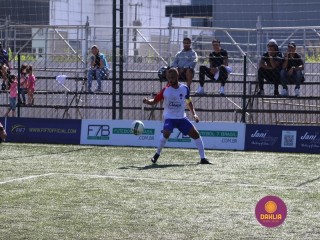 
<a style='margin-left: 5px;' class='btn btn-xs btn-social btn-facebook' href='https://www.facebook.com/sharer/sharer.php?u=https://www.boladovale.com.br/imgs/800-800-90/conteudo/fotos/1459/img4952.jpg' rel='popup' data-width='500' data-height='400'><i class='fa fa-facebook'></i>Compartilhar <span class='hidden-xs'>no Facebook</span>
</a> 
<a class='btn btn-default btn-xs' target='_blank' href='imgs/800-800-90/conteudo/fotos/1459/img4952.jpg'>
<span class='glyphicon glyphicon-cloud-download'></span> Salvar
</a> 
<span></span>