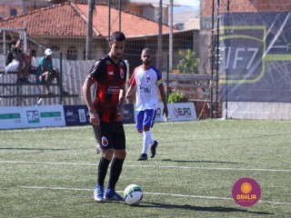 
<a style='margin-left: 5px;' class='btn btn-xs btn-social btn-facebook' href='https://www.facebook.com/sharer/sharer.php?u=https://www.boladovale.com.br/imgs/800-800-90/conteudo/fotos/1459/img4955.jpg' rel='popup' data-width='500' data-height='400'><i class='fa fa-facebook'></i>Compartilhar <span class='hidden-xs'>no Facebook</span>
</a> 
<a class='btn btn-default btn-xs' target='_blank' href='imgs/800-800-90/conteudo/fotos/1459/img4955.jpg'>
<span class='glyphicon glyphicon-cloud-download'></span> Salvar
</a> 
<span></span>