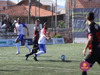 
<a style='margin-left: 5px;' class='btn btn-xs btn-social btn-facebook' href='https://www.facebook.com/sharer/sharer.php?u=https://www.boladovale.com.br/imgs/800-800-90/conteudo/fotos/1459/img4970.jpg' rel='popup' data-width='500' data-height='400'><i class='fa fa-facebook'></i>Compartilhar <span class='hidden-xs'>no Facebook</span>
</a> 
<a class='btn btn-default btn-xs' target='_blank' href='imgs/800-800-90/conteudo/fotos/1459/img4970.jpg'>
<span class='glyphicon glyphicon-cloud-download'></span> Salvar
</a> 
<span></span>