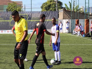 
<a style='margin-left: 5px;' class='btn btn-xs btn-social btn-facebook' href='https://www.facebook.com/sharer/sharer.php?u=https://www.boladovale.com.br/imgs/800-800-90/conteudo/fotos/1459/img5031.jpg' rel='popup' data-width='500' data-height='400'><i class='fa fa-facebook'></i>Compartilhar <span class='hidden-xs'>no Facebook</span>
</a> 
<a class='btn btn-default btn-xs' target='_blank' href='imgs/800-800-90/conteudo/fotos/1459/img5031.jpg'>
<span class='glyphicon glyphicon-cloud-download'></span> Salvar
</a> 
<span></span>