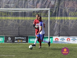 
<a style='margin-left: 5px;' class='btn btn-xs btn-social btn-facebook' href='https://www.facebook.com/sharer/sharer.php?u=https://www.boladovale.com.br/imgs/800-800-90/conteudo/fotos/1459/img5038.jpg' rel='popup' data-width='500' data-height='400'><i class='fa fa-facebook'></i>Compartilhar <span class='hidden-xs'>no Facebook</span>
</a> 
<a class='btn btn-default btn-xs' target='_blank' href='imgs/800-800-90/conteudo/fotos/1459/img5038.jpg'>
<span class='glyphicon glyphicon-cloud-download'></span> Salvar
</a> 
<span></span>