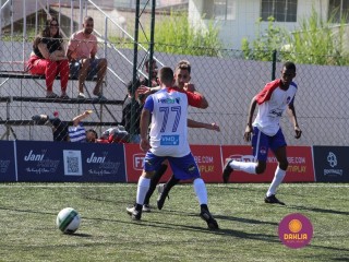 
<a style='margin-left: 5px;' class='btn btn-xs btn-social btn-facebook' href='https://www.facebook.com/sharer/sharer.php?u=https://www.boladovale.com.br/imgs/800-800-90/conteudo/fotos/1459/img5057.jpg' rel='popup' data-width='500' data-height='400'><i class='fa fa-facebook'></i>Compartilhar <span class='hidden-xs'>no Facebook</span>
</a> 
<a class='btn btn-default btn-xs' target='_blank' href='imgs/800-800-90/conteudo/fotos/1459/img5057.jpg'>
<span class='glyphicon glyphicon-cloud-download'></span> Salvar
</a> 
<span></span>