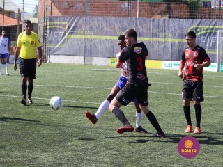 
<a style='margin-left: 5px;' class='btn btn-xs btn-social btn-facebook' href='https://www.facebook.com/sharer/sharer.php?u=https://www.boladovale.com.br/imgs/800-800-90/conteudo/fotos/1459/img5063.jpg' rel='popup' data-width='500' data-height='400'><i class='fa fa-facebook'></i>Compartilhar <span class='hidden-xs'>no Facebook</span>
</a> 
<a class='btn btn-default btn-xs' target='_blank' href='imgs/800-800-90/conteudo/fotos/1459/img5063.jpg'>
<span class='glyphicon glyphicon-cloud-download'></span> Salvar
</a> 
<span></span>