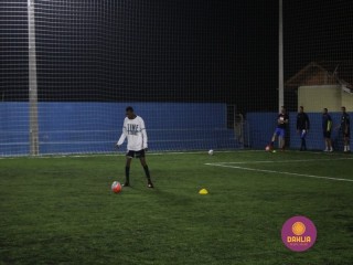 
<a style='margin-left: 5px;' class='btn btn-xs btn-social btn-facebook' href='https://www.facebook.com/sharer/sharer.php?u=https://www.boladovale.com.br/imgs/800-800-90/conteudo/fotos/1460/img5112.jpg' rel='popup' data-width='500' data-height='400'><i class='fa fa-facebook'></i>Compartilhar <span class='hidden-xs'>no Facebook</span>
</a> 
<a class='btn btn-default btn-xs' target='_blank' href='imgs/800-800-90/conteudo/fotos/1460/img5112.jpg'>
<span class='glyphicon glyphicon-cloud-download'></span> Salvar
</a> 
<span></span>
