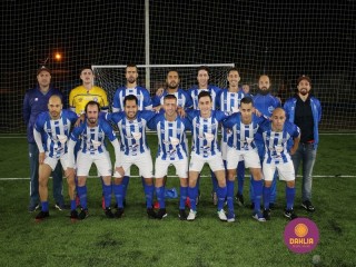 
<a style='margin-left: 5px;' class='btn btn-xs btn-social btn-facebook' href='https://www.facebook.com/sharer/sharer.php?u=https://www.boladovale.com.br/imgs/800-800-90/conteudo/fotos/1461/img5493.jpg' rel='popup' data-width='500' data-height='400'><i class='fa fa-facebook'></i>Compartilhar <span class='hidden-xs'>no Facebook</span>
</a> 
<a class='btn btn-default btn-xs' target='_blank' href='imgs/800-800-90/conteudo/fotos/1461/img5493.jpg'>
<span class='glyphicon glyphicon-cloud-download'></span> Salvar
</a> 
<span></span>
