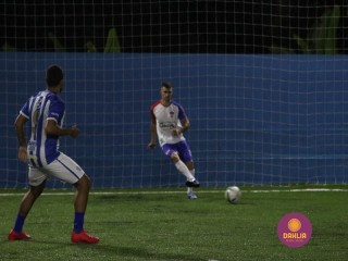 
<a style='margin-left: 5px;' class='btn btn-xs btn-social btn-facebook' href='https://www.facebook.com/sharer/sharer.php?u=https://www.boladovale.com.br/imgs/800-800-90/conteudo/fotos/1461/img5499.jpg' rel='popup' data-width='500' data-height='400'><i class='fa fa-facebook'></i>Compartilhar <span class='hidden-xs'>no Facebook</span>
</a> 
<a class='btn btn-default btn-xs' target='_blank' href='imgs/800-800-90/conteudo/fotos/1461/img5499.jpg'>
<span class='glyphicon glyphicon-cloud-download'></span> Salvar
</a> 
<span></span>