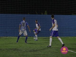 
<a style='margin-left: 5px;' class='btn btn-xs btn-social btn-facebook' href='https://www.facebook.com/sharer/sharer.php?u=https://www.boladovale.com.br/imgs/800-800-90/conteudo/fotos/1461/img5504.jpg' rel='popup' data-width='500' data-height='400'><i class='fa fa-facebook'></i>Compartilhar <span class='hidden-xs'>no Facebook</span>
</a> 
<a class='btn btn-default btn-xs' target='_blank' href='imgs/800-800-90/conteudo/fotos/1461/img5504.jpg'>
<span class='glyphicon glyphicon-cloud-download'></span> Salvar
</a> 
<span></span>