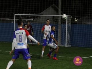 
<a style='margin-left: 5px;' class='btn btn-xs btn-social btn-facebook' href='https://www.facebook.com/sharer/sharer.php?u=https://www.boladovale.com.br/imgs/800-800-90/conteudo/fotos/1461/img5508.jpg' rel='popup' data-width='500' data-height='400'><i class='fa fa-facebook'></i>Compartilhar <span class='hidden-xs'>no Facebook</span>
</a> 
<a class='btn btn-default btn-xs' target='_blank' href='imgs/800-800-90/conteudo/fotos/1461/img5508.jpg'>
<span class='glyphicon glyphicon-cloud-download'></span> Salvar
</a> 
<span></span>