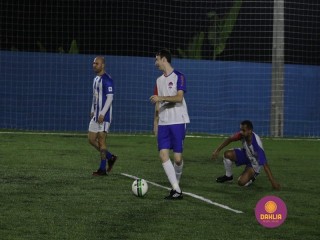 
<a style='margin-left: 5px;' class='btn btn-xs btn-social btn-facebook' href='https://www.facebook.com/sharer/sharer.php?u=https://www.boladovale.com.br/imgs/800-800-90/conteudo/fotos/1461/img5527.jpg' rel='popup' data-width='500' data-height='400'><i class='fa fa-facebook'></i>Compartilhar <span class='hidden-xs'>no Facebook</span>
</a> 
<a class='btn btn-default btn-xs' target='_blank' href='imgs/800-800-90/conteudo/fotos/1461/img5527.jpg'>
<span class='glyphicon glyphicon-cloud-download'></span> Salvar
</a> 
<span></span>