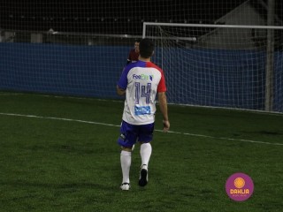
<a style='margin-left: 5px;' class='btn btn-xs btn-social btn-facebook' href='https://www.facebook.com/sharer/sharer.php?u=https://www.boladovale.com.br/imgs/800-800-90/conteudo/fotos/1461/img5556.jpg' rel='popup' data-width='500' data-height='400'><i class='fa fa-facebook'></i>Compartilhar <span class='hidden-xs'>no Facebook</span>
</a> 
<a class='btn btn-default btn-xs' target='_blank' href='imgs/800-800-90/conteudo/fotos/1461/img5556.jpg'>
<span class='glyphicon glyphicon-cloud-download'></span> Salvar
</a> 
<span></span>