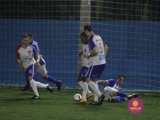 
<a style='margin-left: 5px;' class='btn btn-xs btn-social btn-facebook' href='https://www.facebook.com/sharer/sharer.php?u=https://www.boladovale.com.br/imgs/800-800-90/conteudo/fotos/1461/img5563.jpg' rel='popup' data-width='500' data-height='400'><i class='fa fa-facebook'></i>Compartilhar <span class='hidden-xs'>no Facebook</span>
</a> 
<a class='btn btn-default btn-xs' target='_blank' href='imgs/800-800-90/conteudo/fotos/1461/img5563.jpg'>
<span class='glyphicon glyphicon-cloud-download'></span> Salvar
</a> 
<span></span>