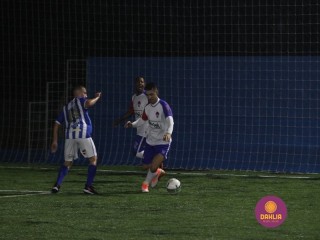 
<a style='margin-left: 5px;' class='btn btn-xs btn-social btn-facebook' href='https://www.facebook.com/sharer/sharer.php?u=https://www.boladovale.com.br/imgs/800-800-90/conteudo/fotos/1461/img5574.jpg' rel='popup' data-width='500' data-height='400'><i class='fa fa-facebook'></i>Compartilhar <span class='hidden-xs'>no Facebook</span>
</a> 
<a class='btn btn-default btn-xs' target='_blank' href='imgs/800-800-90/conteudo/fotos/1461/img5574.jpg'>
<span class='glyphicon glyphicon-cloud-download'></span> Salvar
</a> 
<span></span>