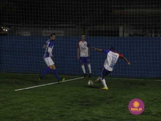 
<a style='margin-left: 5px;' class='btn btn-xs btn-social btn-facebook' href='https://www.facebook.com/sharer/sharer.php?u=https://www.boladovale.com.br/imgs/800-800-90/conteudo/fotos/1461/img5644.jpg' rel='popup' data-width='500' data-height='400'><i class='fa fa-facebook'></i>Compartilhar <span class='hidden-xs'>no Facebook</span>
</a> 
<a class='btn btn-default btn-xs' target='_blank' href='imgs/800-800-90/conteudo/fotos/1461/img5644.jpg'>
<span class='glyphicon glyphicon-cloud-download'></span> Salvar
</a> 
<span></span>