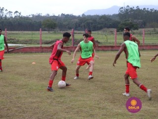 
<a style='margin-left: 5px;' class='btn btn-xs btn-social btn-facebook' href='https://www.facebook.com/sharer/sharer.php?u=https://www.boladovale.com.br/imgs/800-800-90/conteudo/fotos/1462/img8429.jpg' rel='popup' data-width='500' data-height='400'><i class='fa fa-facebook'></i>Compartilhar <span class='hidden-xs'>no Facebook</span>
</a> 
<a class='btn btn-default btn-xs' target='_blank' href='imgs/800-800-90/conteudo/fotos/1462/img8429.jpg'>
<span class='glyphicon glyphicon-cloud-download'></span> Salvar
</a> 
<span></span>