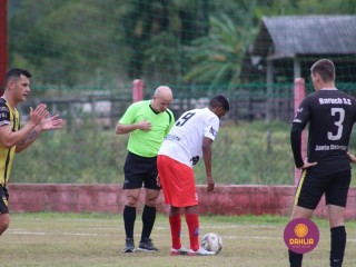 
<a style='margin-left: 5px;' class='btn btn-xs btn-social btn-facebook' href='https://www.facebook.com/sharer/sharer.php?u=https://www.boladovale.com.br/imgs/800-800-90/conteudo/fotos/1462/img8525.jpg' rel='popup' data-width='500' data-height='400'><i class='fa fa-facebook'></i>Compartilhar <span class='hidden-xs'>no Facebook</span>
</a> 
<a class='btn btn-default btn-xs' target='_blank' href='imgs/800-800-90/conteudo/fotos/1462/img8525.jpg'>
<span class='glyphicon glyphicon-cloud-download'></span> Salvar
</a> 
<span></span>