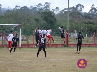 
<a style='margin-left: 5px;' class='btn btn-xs btn-social btn-facebook' href='https://www.facebook.com/sharer/sharer.php?u=https://www.boladovale.com.br/imgs/800-800-90/conteudo/fotos/1462/img8567.jpg' rel='popup' data-width='500' data-height='400'><i class='fa fa-facebook'></i>Compartilhar <span class='hidden-xs'>no Facebook</span>
</a> 
<a class='btn btn-default btn-xs' target='_blank' href='imgs/800-800-90/conteudo/fotos/1462/img8567.jpg'>
<span class='glyphicon glyphicon-cloud-download'></span> Salvar
</a> 
<span></span>