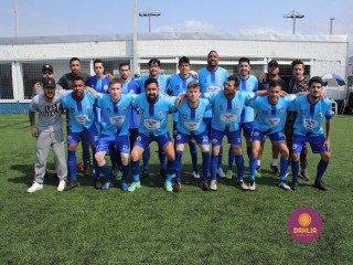 
<a style='margin-left: 5px;' class='btn btn-xs btn-social btn-facebook' href='https://www.facebook.com/sharer/sharer.php?u=https://www.boladovale.com.br/imgs/800-800-90/conteudo/fotos/1463/img9731.jpg' rel='popup' data-width='500' data-height='400'><i class='fa fa-facebook'></i>Compartilhar <span class='hidden-xs'>no Facebook</span>
</a> 
<a class='btn btn-default btn-xs' target='_blank' href='imgs/800-800-90/conteudo/fotos/1463/img9731.jpg'>
<span class='glyphicon glyphicon-cloud-download'></span> Salvar
</a> 
<span></span>