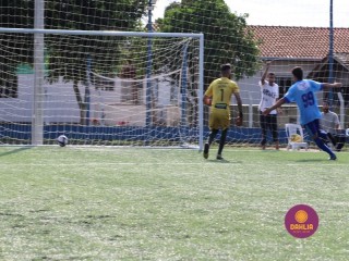 
<a style='margin-left: 5px;' class='btn btn-xs btn-social btn-facebook' href='https://www.facebook.com/sharer/sharer.php?u=https://www.boladovale.com.br/imgs/800-800-90/conteudo/fotos/1463/img9848.jpg' rel='popup' data-width='500' data-height='400'><i class='fa fa-facebook'></i>Compartilhar <span class='hidden-xs'>no Facebook</span>
</a> 
<a class='btn btn-default btn-xs' target='_blank' href='imgs/800-800-90/conteudo/fotos/1463/img9848.jpg'>
<span class='glyphicon glyphicon-cloud-download'></span> Salvar
</a> 
<span></span>