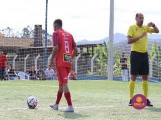 
<a style='margin-left: 5px;' class='btn btn-xs btn-social btn-facebook' href='https://www.facebook.com/sharer/sharer.php?u=https://www.boladovale.com.br/imgs/800-800-90/conteudo/fotos/1463/img9875.jpg' rel='popup' data-width='500' data-height='400'><i class='fa fa-facebook'></i>Compartilhar <span class='hidden-xs'>no Facebook</span>
</a> 
<a class='btn btn-default btn-xs' target='_blank' href='imgs/800-800-90/conteudo/fotos/1463/img9875.jpg'>
<span class='glyphicon glyphicon-cloud-download'></span> Salvar
</a> 
<span></span>