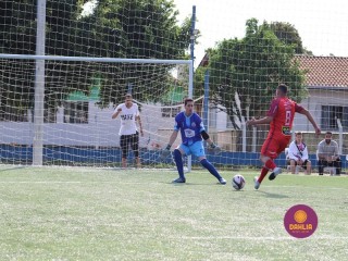 
<a style='margin-left: 5px;' class='btn btn-xs btn-social btn-facebook' href='https://www.facebook.com/sharer/sharer.php?u=https://www.boladovale.com.br/imgs/800-800-90/conteudo/fotos/1463/img9880.jpg' rel='popup' data-width='500' data-height='400'><i class='fa fa-facebook'></i>Compartilhar <span class='hidden-xs'>no Facebook</span>
</a> 
<a class='btn btn-default btn-xs' target='_blank' href='imgs/800-800-90/conteudo/fotos/1463/img9880.jpg'>
<span class='glyphicon glyphicon-cloud-download'></span> Salvar
</a> 
<span></span>