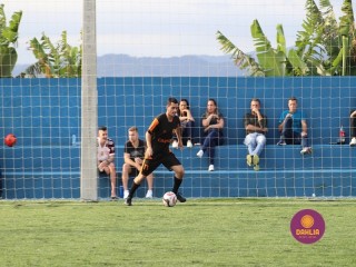 
<a style='margin-left: 5px;' class='btn btn-xs btn-social btn-facebook' href='https://www.facebook.com/sharer/sharer.php?u=https://www.boladovale.com.br/imgs/800-800-90/conteudo/fotos/1464/1-33.jpg' rel='popup' data-width='500' data-height='400'><i class='fa fa-facebook'></i>Compartilhar <span class='hidden-xs'>no Facebook</span>
</a> 
<a class='btn btn-default btn-xs' target='_blank' href='imgs/800-800-90/conteudo/fotos/1464/1-33.jpg'>
<span class='glyphicon glyphicon-cloud-download'></span> Salvar
</a> 
<span></span>