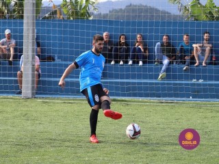 
<a style='margin-left: 5px;' class='btn btn-xs btn-social btn-facebook' href='https://www.facebook.com/sharer/sharer.php?u=https://www.boladovale.com.br/imgs/800-800-90/conteudo/fotos/1464/1-8.jpg' rel='popup' data-width='500' data-height='400'><i class='fa fa-facebook'></i>Compartilhar <span class='hidden-xs'>no Facebook</span>
</a> 
<a class='btn btn-default btn-xs' target='_blank' href='imgs/800-800-90/conteudo/fotos/1464/1-8.jpg'>
<span class='glyphicon glyphicon-cloud-download'></span> Salvar
</a> 
<span></span>