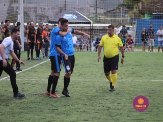 
<a style='margin-left: 5px;' class='btn btn-xs btn-social btn-facebook' href='https://www.facebook.com/sharer/sharer.php?u=https://www.boladovale.com.br/imgs/800-800-90/conteudo/fotos/1464/img0019.jpg' rel='popup' data-width='500' data-height='400'><i class='fa fa-facebook'></i>Compartilhar <span class='hidden-xs'>no Facebook</span>
</a> 
<a class='btn btn-default btn-xs' target='_blank' href='imgs/800-800-90/conteudo/fotos/1464/img0019.jpg'>
<span class='glyphicon glyphicon-cloud-download'></span> Salvar
</a> 
<span></span>