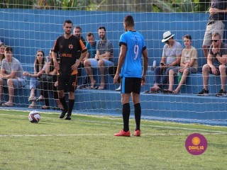 
<a style='margin-left: 5px;' class='btn btn-xs btn-social btn-facebook' href='https://www.facebook.com/sharer/sharer.php?u=https://www.boladovale.com.br/imgs/800-800-90/conteudo/fotos/1464/img0032.jpg' rel='popup' data-width='500' data-height='400'><i class='fa fa-facebook'></i>Compartilhar <span class='hidden-xs'>no Facebook</span>
</a> 
<a class='btn btn-default btn-xs' target='_blank' href='imgs/800-800-90/conteudo/fotos/1464/img0032.jpg'>
<span class='glyphicon glyphicon-cloud-download'></span> Salvar
</a> 
<span></span>