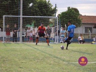 
<a style='margin-left: 5px;' class='btn btn-xs btn-social btn-facebook' href='https://www.facebook.com/sharer/sharer.php?u=https://www.boladovale.com.br/imgs/800-800-90/conteudo/fotos/1464/img0040.jpg' rel='popup' data-width='500' data-height='400'><i class='fa fa-facebook'></i>Compartilhar <span class='hidden-xs'>no Facebook</span>
</a> 
<a class='btn btn-default btn-xs' target='_blank' href='imgs/800-800-90/conteudo/fotos/1464/img0040.jpg'>
<span class='glyphicon glyphicon-cloud-download'></span> Salvar
</a> 
<span></span>