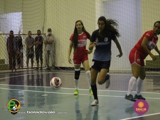 
<a style='margin-left: 5px;' class='btn btn-xs btn-social btn-facebook' href='https://www.facebook.com/sharer/sharer.php?u=https://www.boladovale.com.br/imgs/800-800-90/conteudo/fotos/1465/img1056.jpg' rel='popup' data-width='500' data-height='400'><i class='fa fa-facebook'></i>Compartilhar <span class='hidden-xs'>no Facebook</span>
</a> 
<a class='btn btn-default btn-xs' target='_blank' href='imgs/800-800-90/conteudo/fotos/1465/img1056.jpg'>
<span class='glyphicon glyphicon-cloud-download'></span> Salvar
</a> 
<span></span>