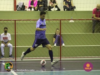 
<a style='margin-left: 5px;' class='btn btn-xs btn-social btn-facebook' href='https://www.facebook.com/sharer/sharer.php?u=https://www.boladovale.com.br/imgs/800-800-90/conteudo/fotos/1466/img1156.jpg' rel='popup' data-width='500' data-height='400'><i class='fa fa-facebook'></i>Compartilhar <span class='hidden-xs'>no Facebook</span>
</a> 
<a class='btn btn-default btn-xs' target='_blank' href='imgs/800-800-90/conteudo/fotos/1466/img1156.jpg'>
<span class='glyphicon glyphicon-cloud-download'></span> Salvar
</a> 
<span></span>