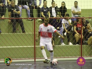 
<a style='margin-left: 5px;' class='btn btn-xs btn-social btn-facebook' href='https://www.facebook.com/sharer/sharer.php?u=https://www.boladovale.com.br/imgs/800-800-90/conteudo/fotos/1466/img1223.jpg' rel='popup' data-width='500' data-height='400'><i class='fa fa-facebook'></i>Compartilhar <span class='hidden-xs'>no Facebook</span>
</a> 
<a class='btn btn-default btn-xs' target='_blank' href='imgs/800-800-90/conteudo/fotos/1466/img1223.jpg'>
<span class='glyphicon glyphicon-cloud-download'></span> Salvar
</a> 
<span></span>
