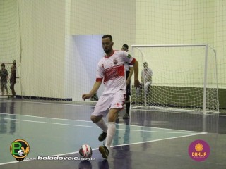 
<a style='margin-left: 5px;' class='btn btn-xs btn-social btn-facebook' href='https://www.facebook.com/sharer/sharer.php?u=https://www.boladovale.com.br/imgs/800-800-90/conteudo/fotos/1466/img1239.jpg' rel='popup' data-width='500' data-height='400'><i class='fa fa-facebook'></i>Compartilhar <span class='hidden-xs'>no Facebook</span>
</a> 
<a class='btn btn-default btn-xs' target='_blank' href='imgs/800-800-90/conteudo/fotos/1466/img1239.jpg'>
<span class='glyphicon glyphicon-cloud-download'></span> Salvar
</a> 
<span></span>