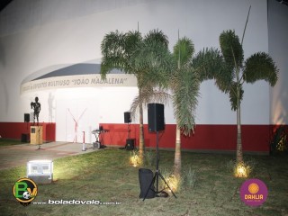 
<a style='margin-left: 5px;' class='btn btn-xs btn-social btn-facebook' href='https://www.facebook.com/sharer/sharer.php?u=https://www.boladovale.com.br/imgs/800-800-90/conteudo/fotos/1467/img0861.jpg' rel='popup' data-width='500' data-height='400'><i class='fa fa-facebook'></i>Compartilhar <span class='hidden-xs'>no Facebook</span>
</a> 
<a class='btn btn-default btn-xs' target='_blank' href='imgs/800-800-90/conteudo/fotos/1467/img0861.jpg'>
<span class='glyphicon glyphicon-cloud-download'></span> Salvar
</a> 
<span></span>